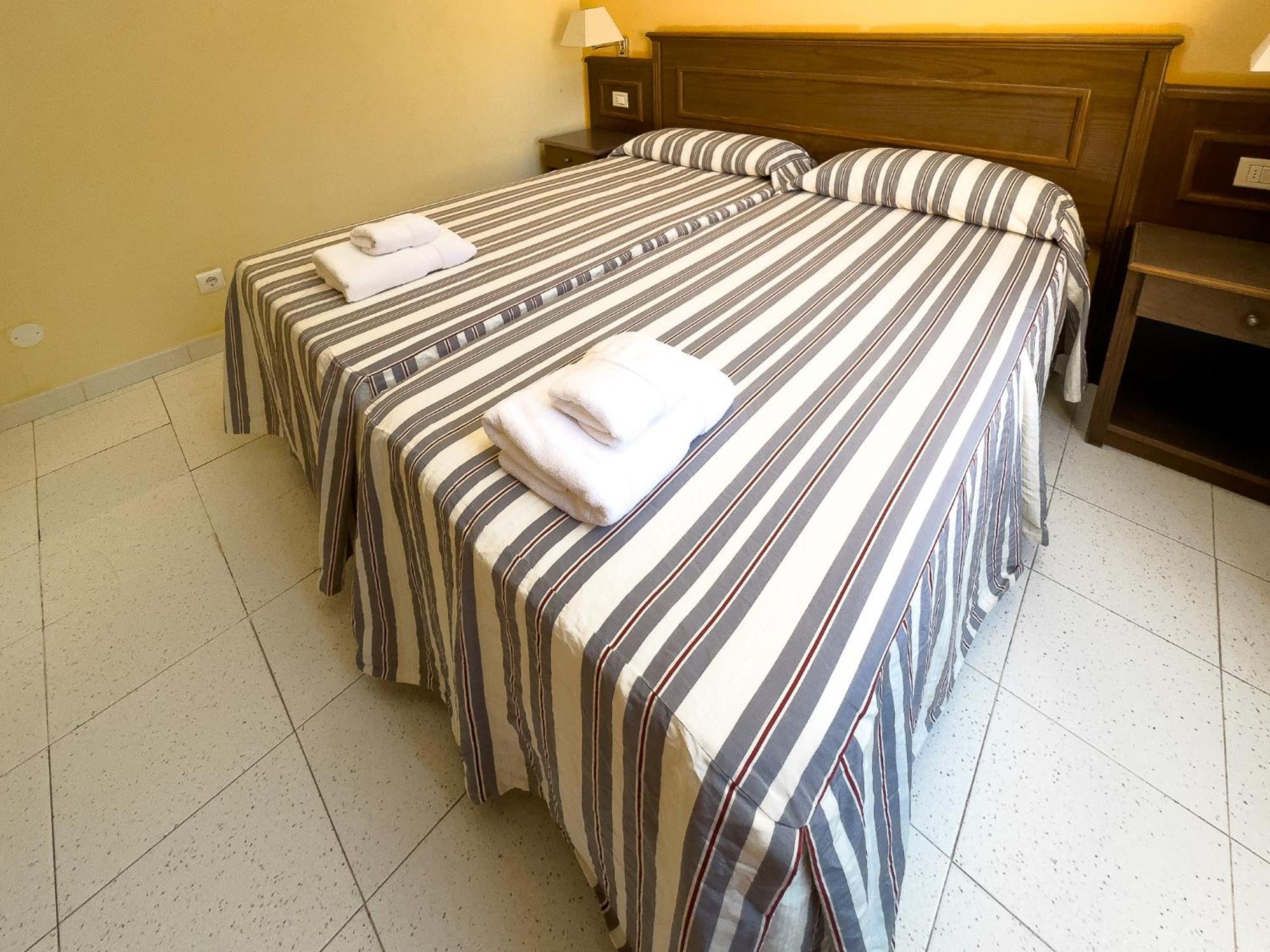 Complejo Tres Palmeras Apartament *